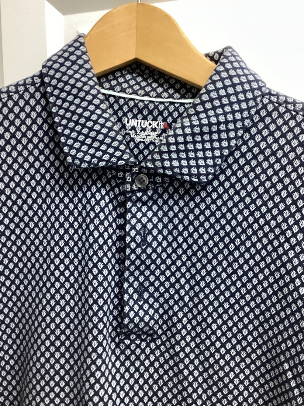 UNTUCKit Navy and White Geometric Short-Sleeve Button-Down